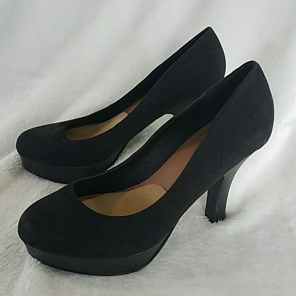 GUESS, VELVET PLATFORM HEELS - Picture 2 of 6